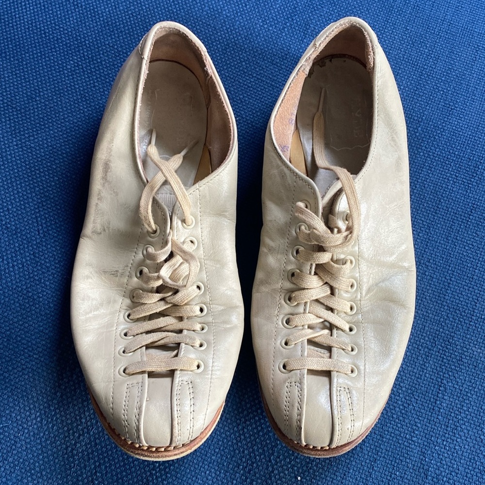 Hyde vintage bowling shoes